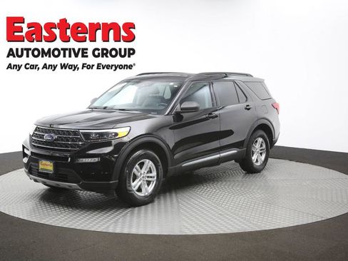 Used 2023 Ford Explorer XLT w/ Equipment Group 202A AWD/4WD image 55
