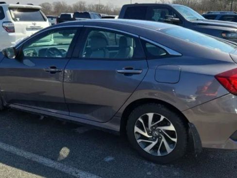Used 2016 Honda Civic EX image 2