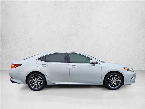 Used 2016 Lexus ES 350 image 4