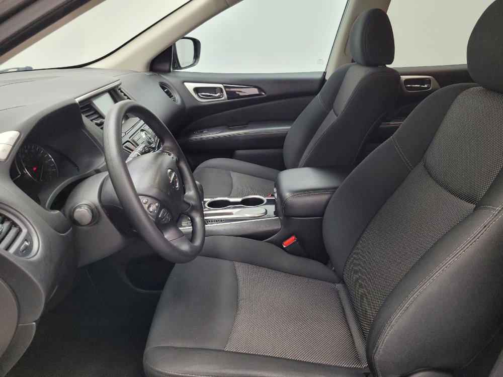 Used 2020 Nissan Pathfinder S FWD image 17