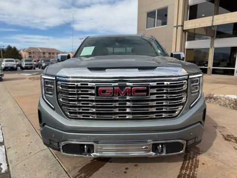 Used 2025 GMC Sierra 1500 Denali w/ Denali Reserve Package AWD/4WD image 2