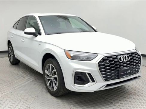 Certified 2023 Audi Q5 2.0T Premium w/ Convenience Package image 8