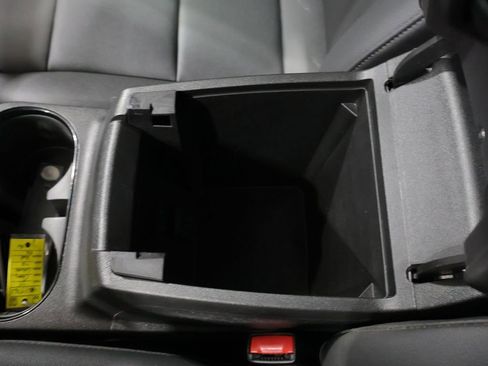 Used 2025 Chevrolet Colorado Trail Boss image 31