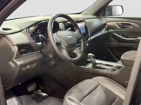Used 2023 Chevrolet Traverse Premier w/ Redline Edition AWD/4WD image 9