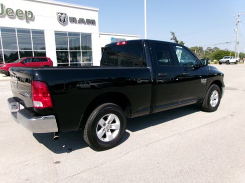 Used 2024 RAM 1500 Classic SLT AWD/4WD image 4