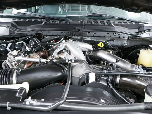 Used 2020 Ford F250 Lariat w/ Lariat Ultimate Package image 34