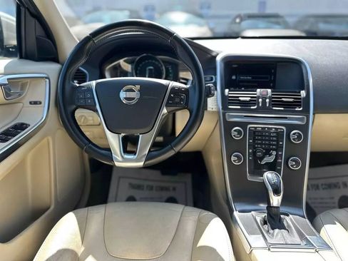 Used 2015 Volvo XC60 T5 Premier image 38