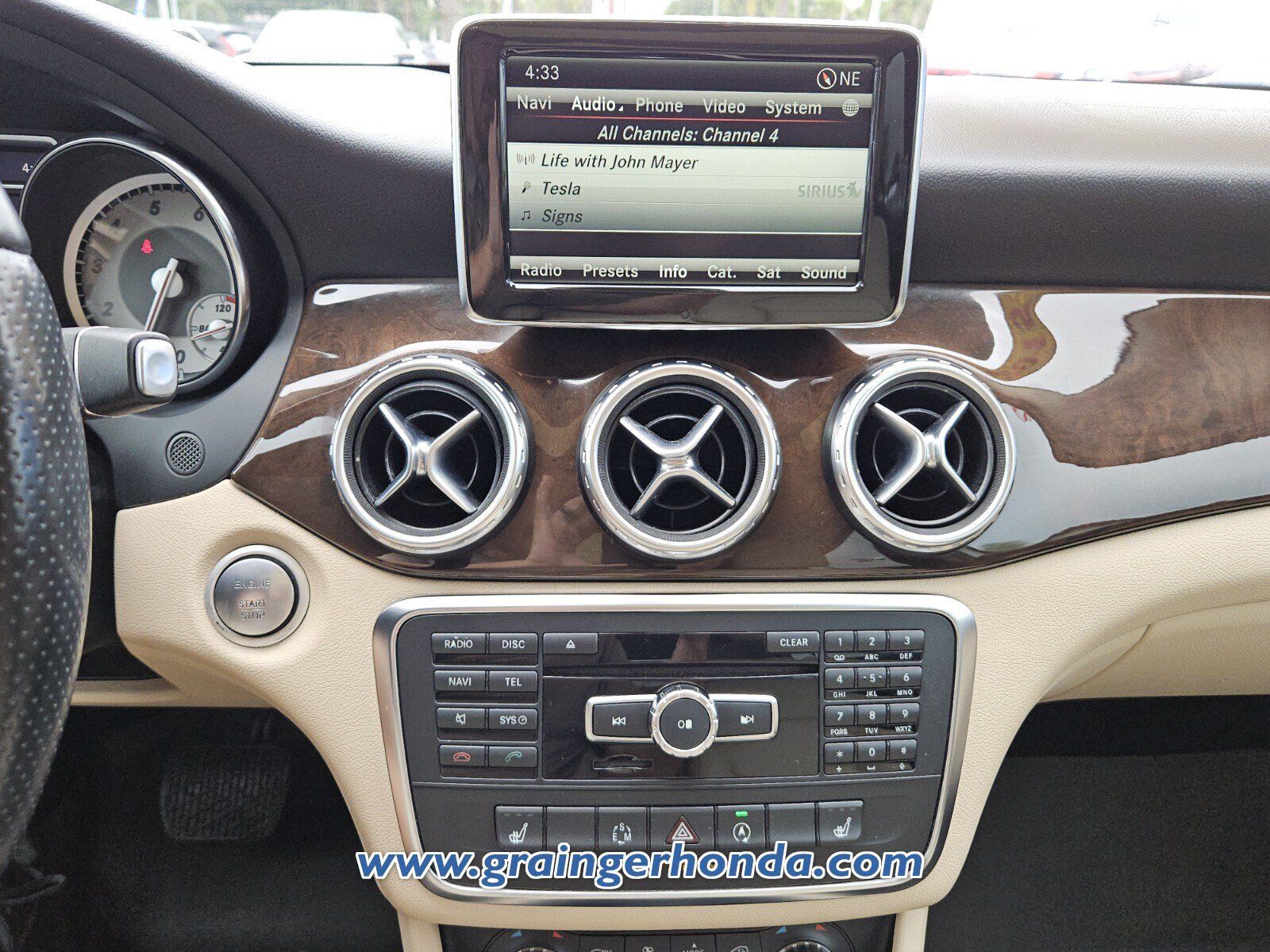 Used 2015 Mercedes-Benz GLA 250 image 15