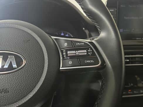 Used 2021 Kia Seltos EX AWD/4WD image 16
