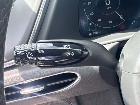 Certified 2023 Hyundai Sonata Limited FWD image 23