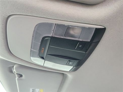 Used 2022 Kia Seltos LX image 25