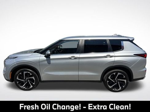 Used 2023 Mitsubishi Outlander SE AWD/4WD image 4