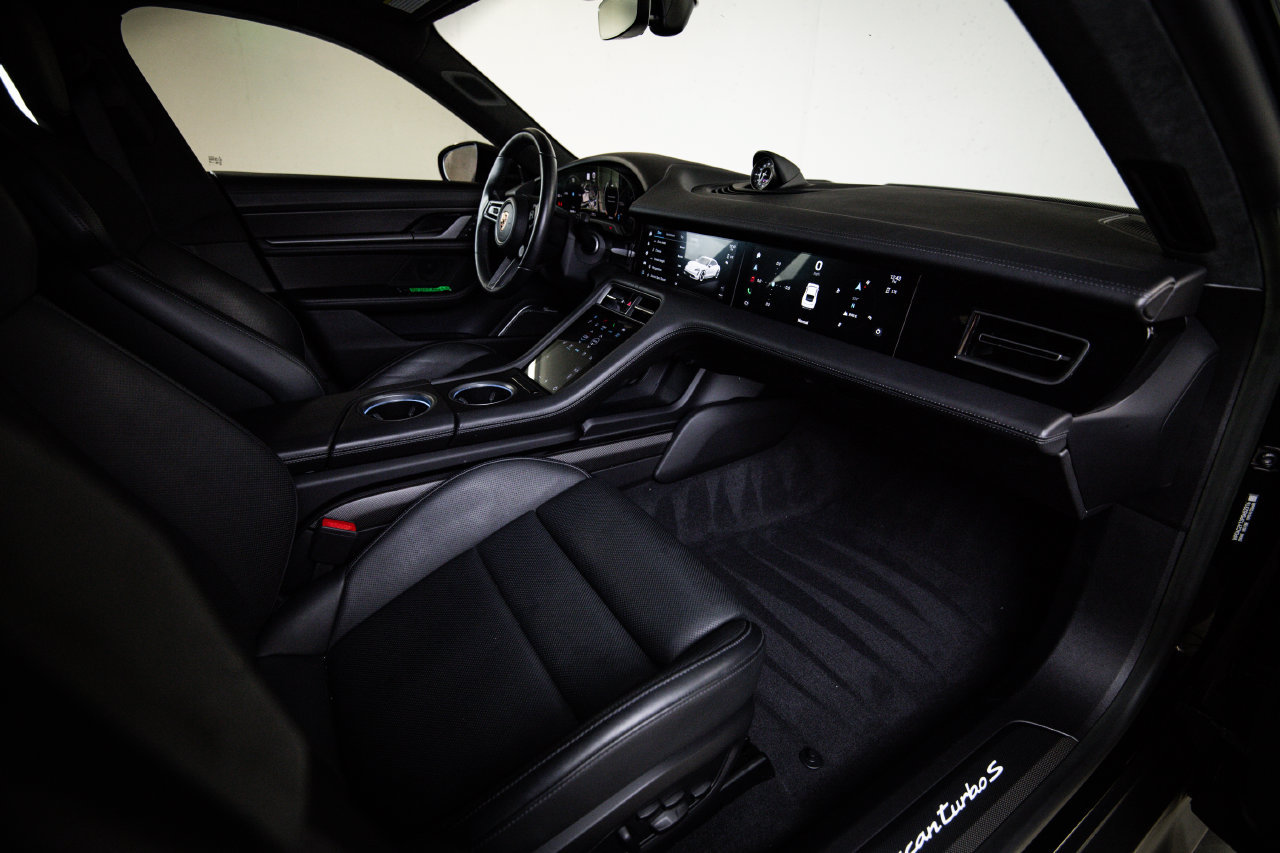 Certified 2023 Porsche Taycan Turbo S AWD/4WD image 29