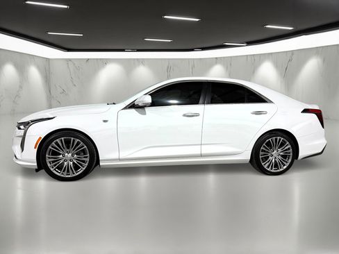 Used 2020 Cadillac CT4 Premium Luxury image 2