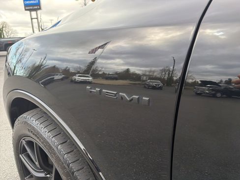 Used 2020 Dodge Durango R/T w/ Technology Group image 9