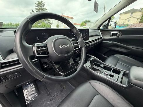 Used 2024 Kia Sorento X-Line EX AWD/4WD image 16