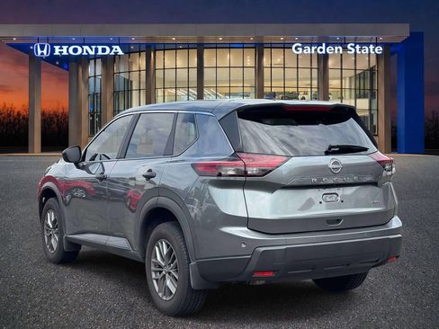 Used 2025 Nissan Rogue S AWD/4WD image 4
