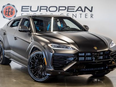 Used 2025 Lamborghini Urus SE