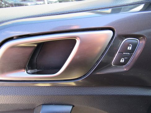 Used 2021 Ford Ranger Lariat w/ Equipment Group 501A High image 9