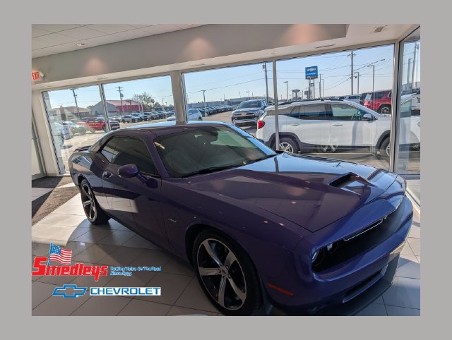 Used 2019 Dodge Challenger R/T w/ Cold Weather Group RWD image 1