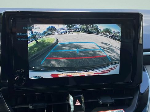 Used 2025 Toyota Corolla LE FWD image 16