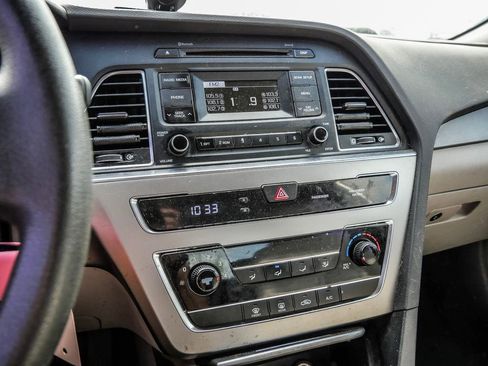 Used 2017 Hyundai Sonata SE FWD image 21