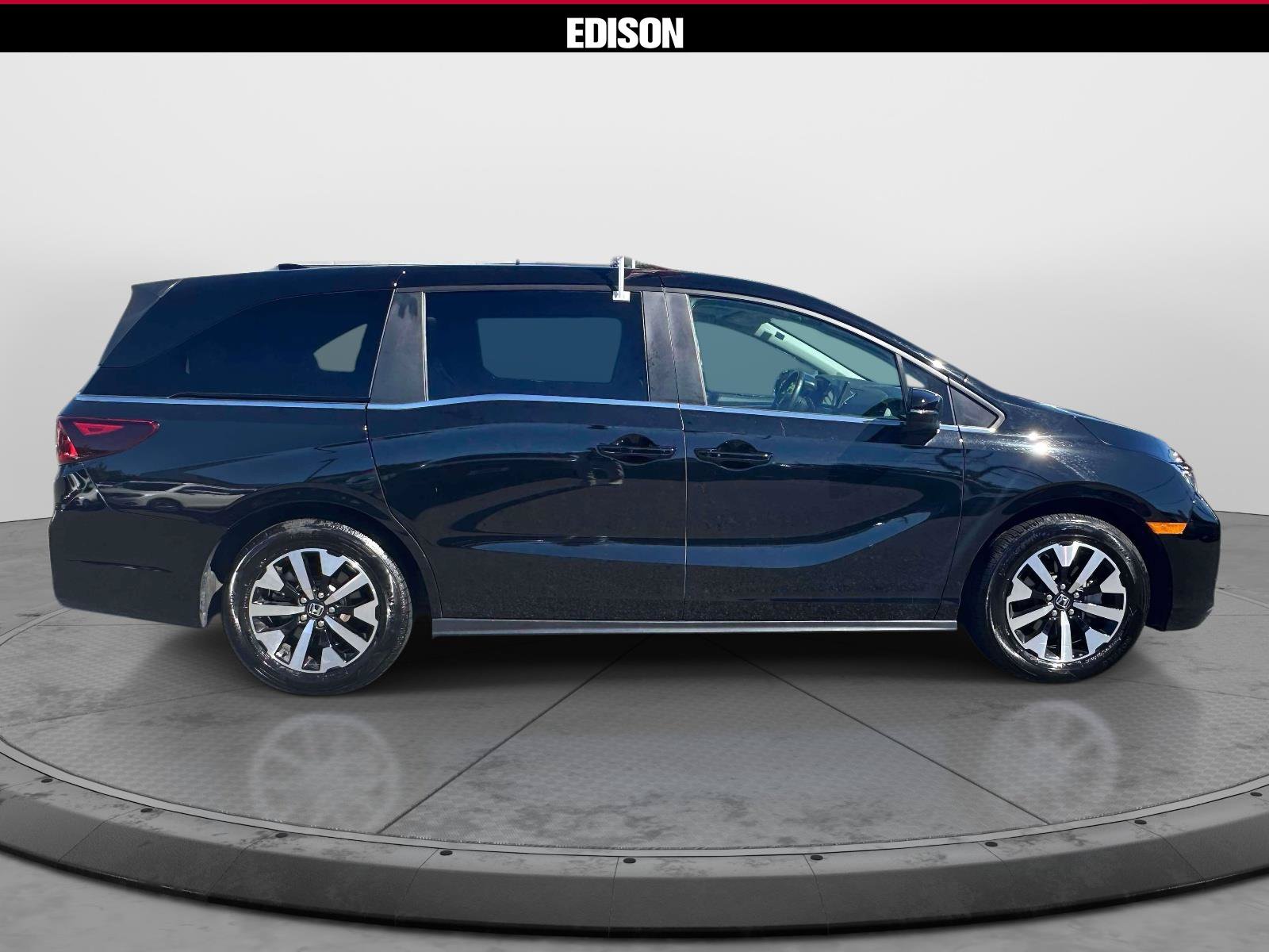 Used 2025 Honda Odyssey EX-L image 4