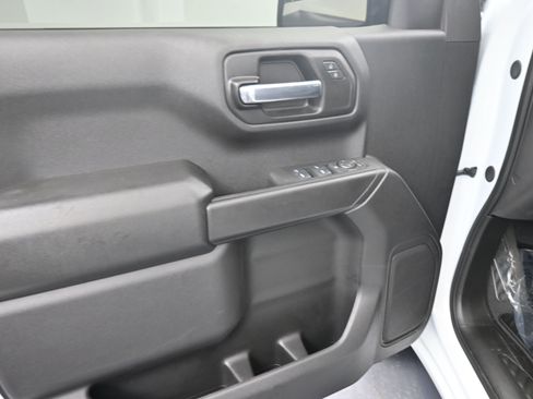 Used 2025 Chevrolet Silverado 1500 Custom w/ Turbomax Blackout Package AWD/4WD image 13