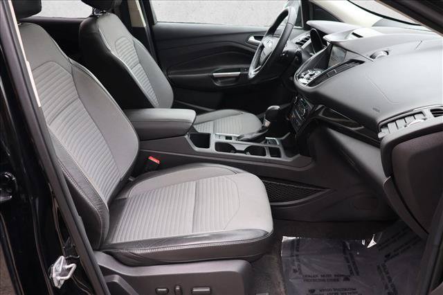 Used 2017 Ford Escape Titanium AWD/4WD image 30