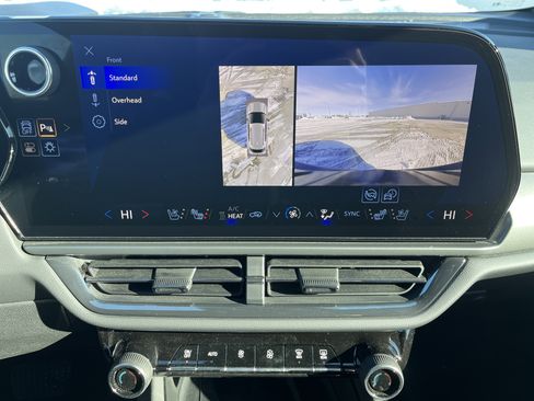 Used 2025 Chevrolet Equinox EV RS w/ Active Safety Package 3 image 29