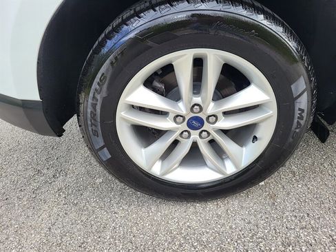 Used 2016 Ford Edge SEL w/ Equipment Group 201A AWD/4WD image 27