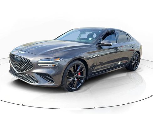Used 2022 Genesis G70 3.3T image 2