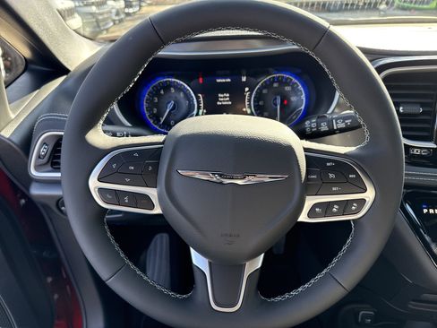 New 2026 Chrysler Pacifica Select image 22