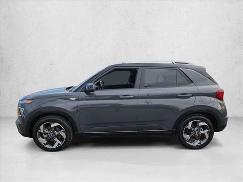 Certified 2025 Hyundai Venue Limited image 8