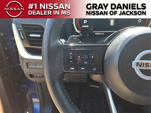Used 2021 Nissan Rogue Platinum FWD image 14