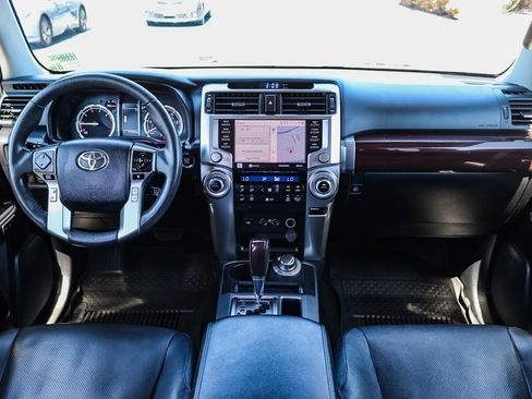Certified 2022 Toyota 4Runner Limited AWD/4WD image 15