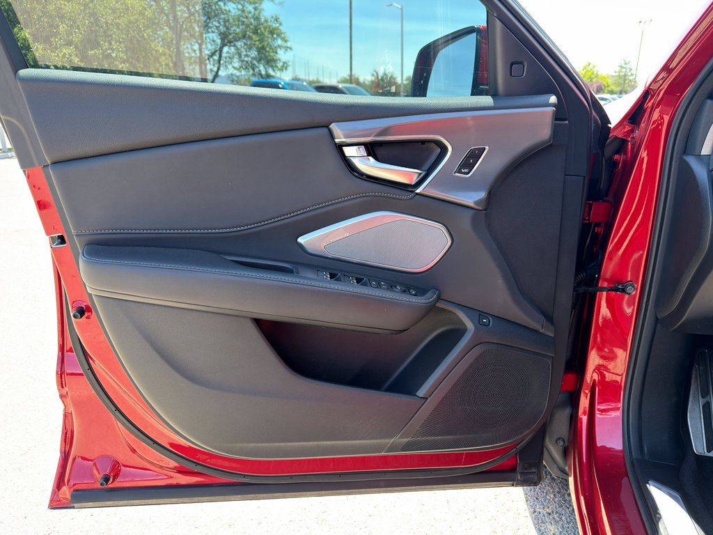 Used 2021 Acura RDX w/ Advance Package AWD/4WD image 9