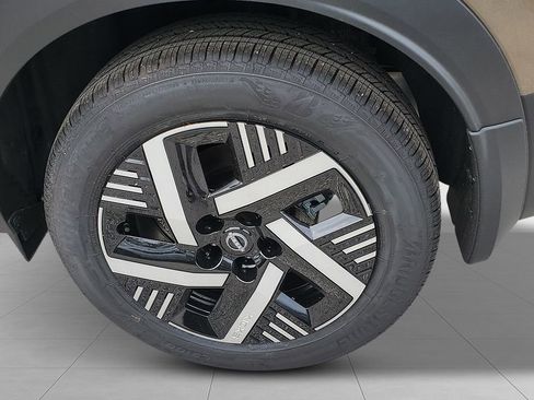 New 2026 Nissan Kicks SV image 10