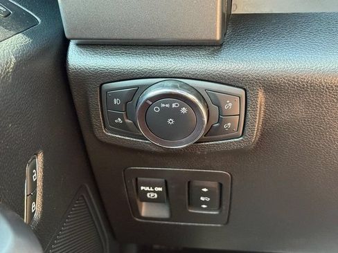 Used 2020 Ford F150 XLT w/ Equipment Group 302A Luxury AWD/4WD image 28