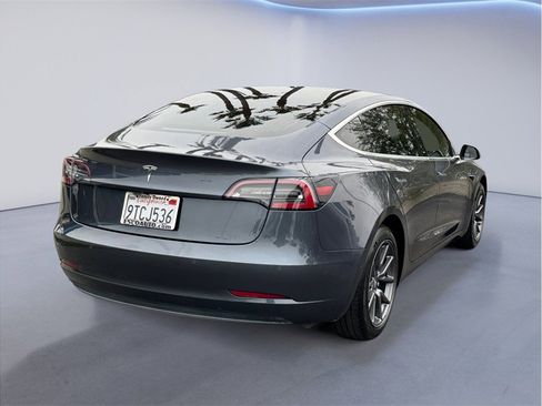 Used 2020 Tesla Model 3 Standard Range Plus RWD image 6
