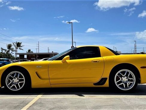 Used 2003 Chevrolet Corvette Z06 w/ Memory Package, 3 Drivers RWD image 2