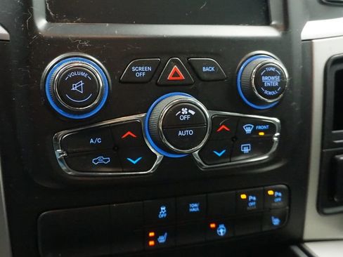 Used 2016 RAM 1500 Big Horn image 33