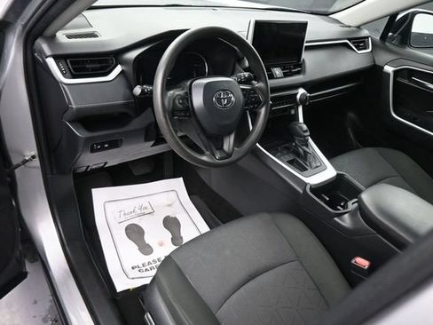 Used 2024 Toyota RAV4 XLE FWD image 21