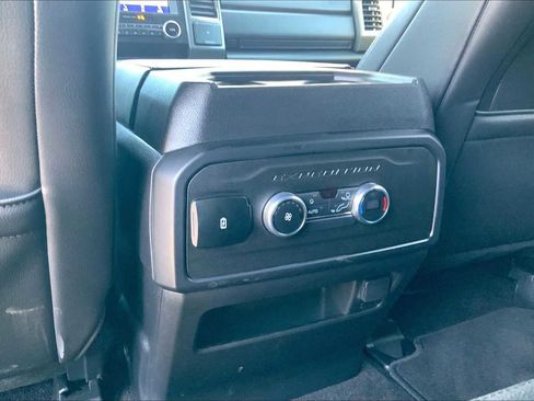 Used 2021 Ford Expedition XLT image 34