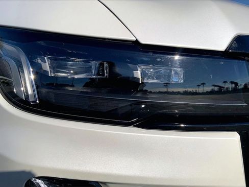 Certified 2024 Cadillac Escalade ESV V w/ LPO, ONYX Package image 26