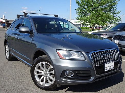 Used 2017 Audi Q5 2.0T Premium w/ Audi MMI Navigation Plus image 1