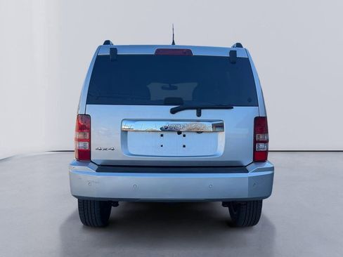 Used 2012 Jeep Liberty Sport image 5