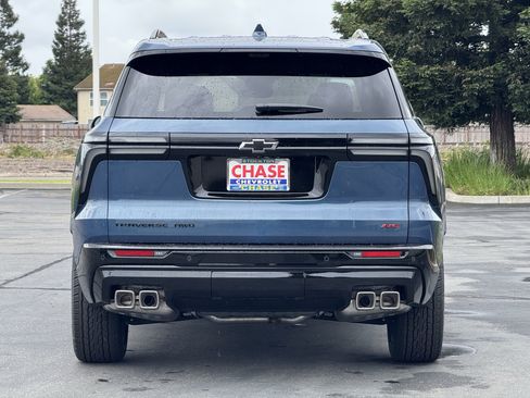 New 2026 Chevrolet Traverse RS w/ LPO, Floor Liner Package AWD/4WD image 6