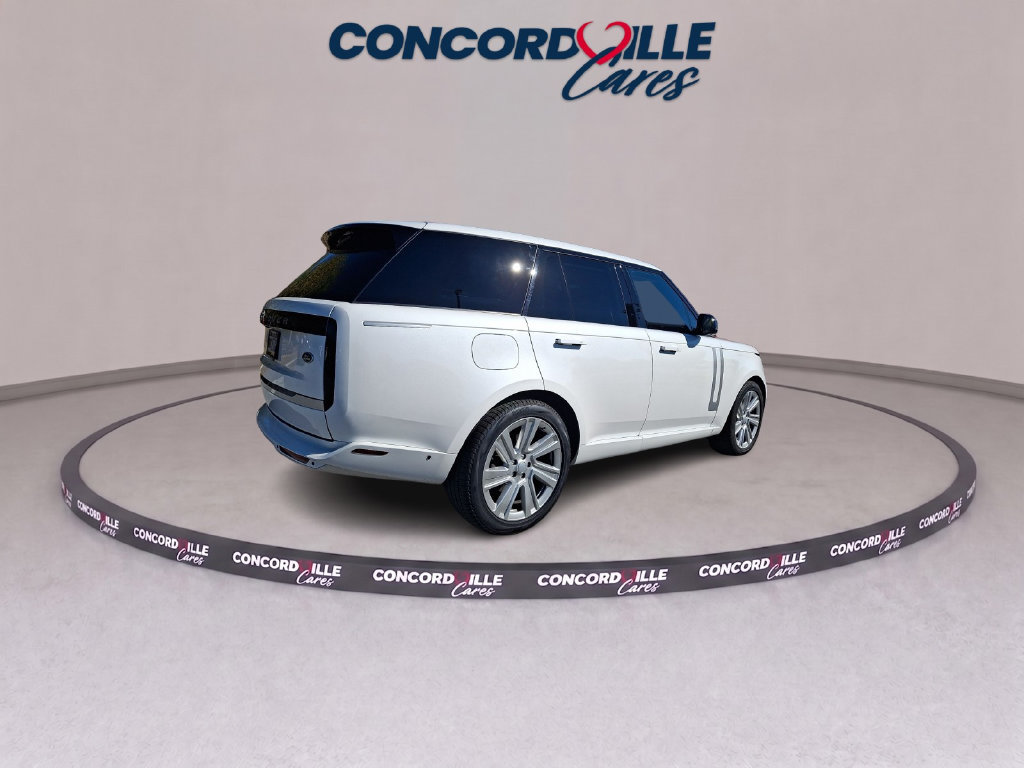 Used 2022 Land Rover Range Rover SE AWD/4WD image 5