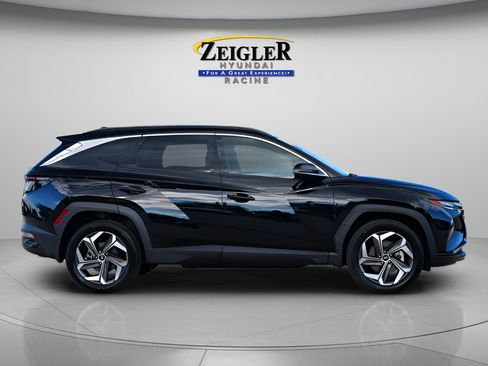 Certified 2024 Hyundai Tucson Limited AWD/4WD image 8